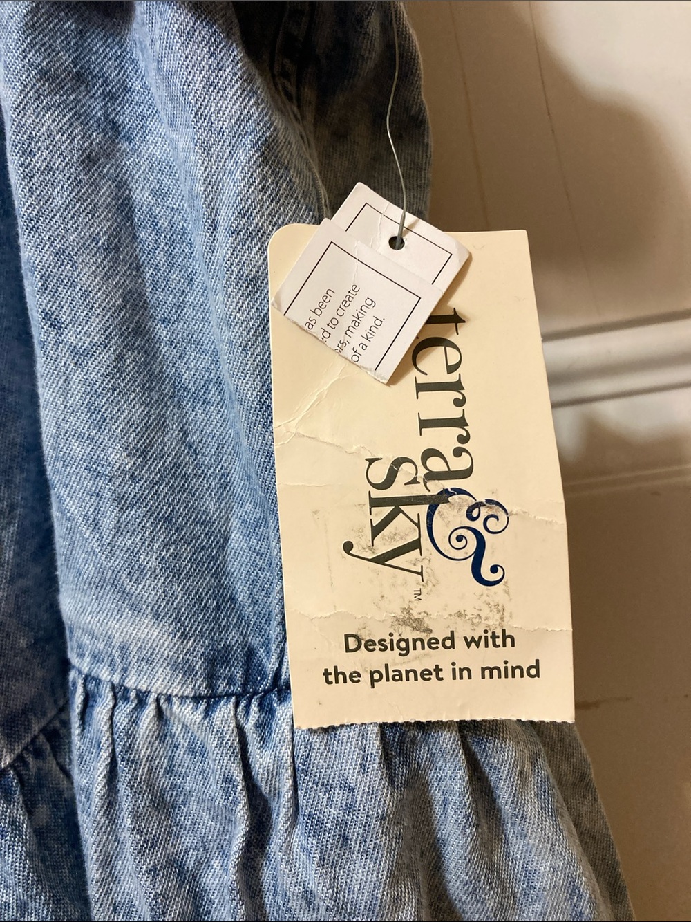 Terra & Sky Light Blue Denim Tiered Dress with Puff Sleeves 4X NWT - Picture 2 of 5